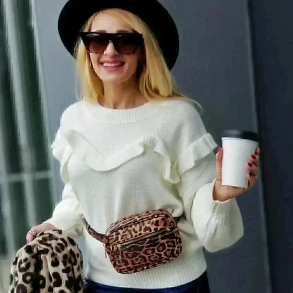 CHIC DOLLZ Cream Sweater - Picture 1 of 5